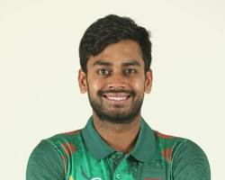 মিরাজের ঘূর্ণিতে ভাঙল পাকিস্তানের শতরানের উদ্বোধনী জুটি