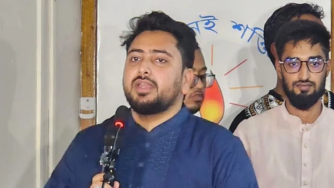 ভাইভা ইস্যুতে সরকারকে নাহিদ ইসলাম: ‘আপনাদের কোথায় পাঠাবে, টেরও পাবেন না’