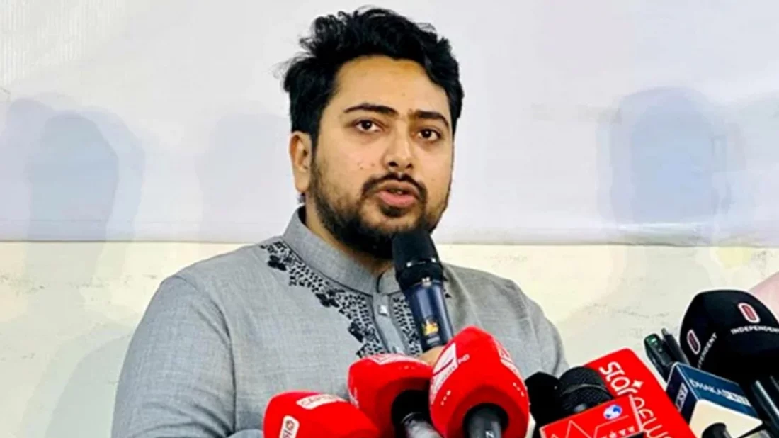 জ্বালানি তেলের বর্ধিত মূল্য প্রত্যাহারের দাবি নাহিদ ইসলামের